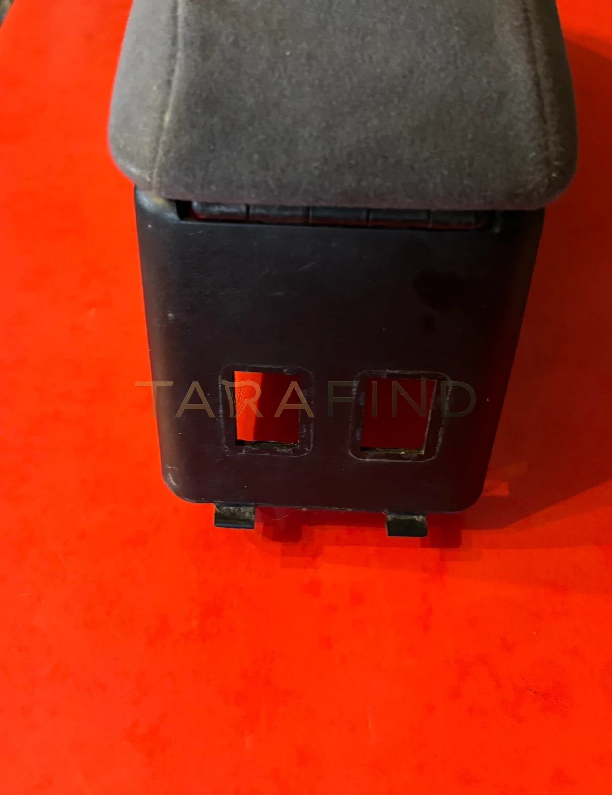 View Ford Sierra Centre Console Armrest Storage Box (87BB A045A12 AAW) photo 5