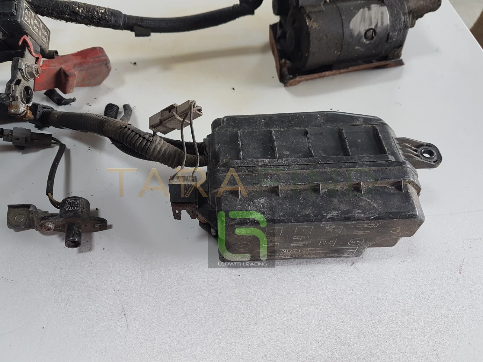 View Toyota Corolla AE92 4A-GE Engine Wiring Loom with Fuse Box and Igniter photo 6